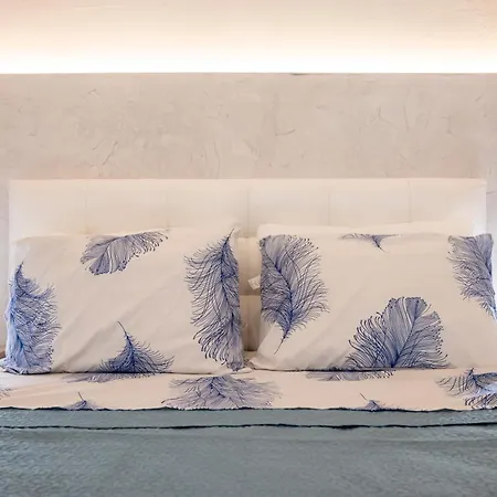 The Dockside - Steps Away From The Apartmán *