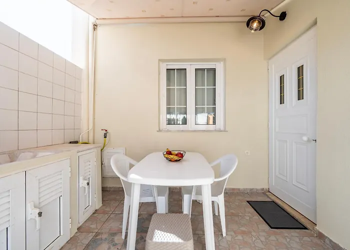 Apartment The Dockside - Steps Away From The Kos-Stadt